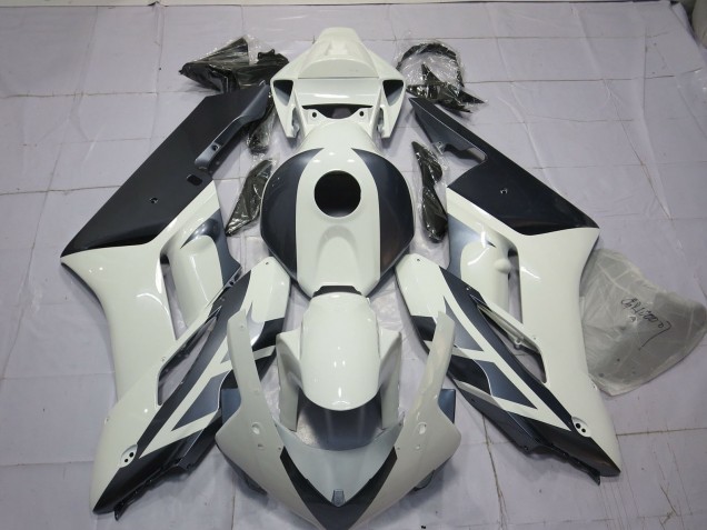 Blanco & Plata 04-05 CBR1000RR Carenado Blanco & Plata 04-05 CBR1000RR Carenado