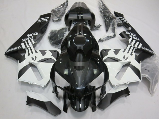 Logotipo De Punisher En Blanco & Negro Mate 05-06 CBR600RR Carenado Logotipo De Punisher En Blanco & Negro Mate 05-06 CBR600RR Carenado
