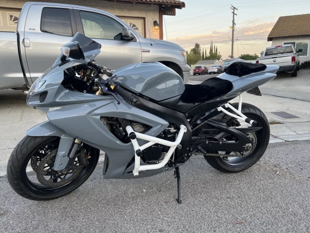 Descuento Kits Carenado Moto Suzuki GSXR 600 / GSXR 750 2006-2007 - Nardo Gris
