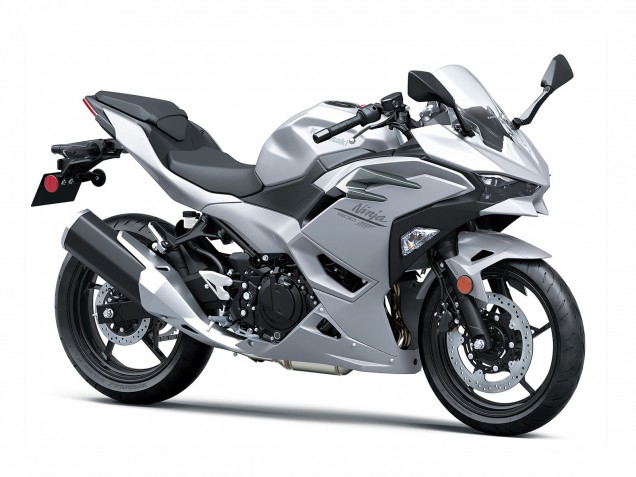 Descuento Carenados Moto Kawasaki Ninja 500 EX500R 2024-2025 - Plata Metalizado Ninja