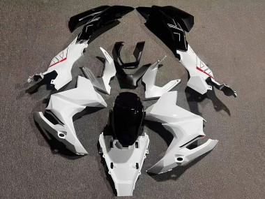 Descuento Carenados Moto Honda ADV160 2022-2024 - Blanco Negro Brillante
